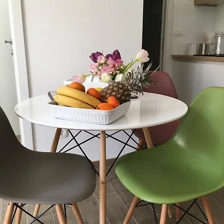 Regina Apartment Split